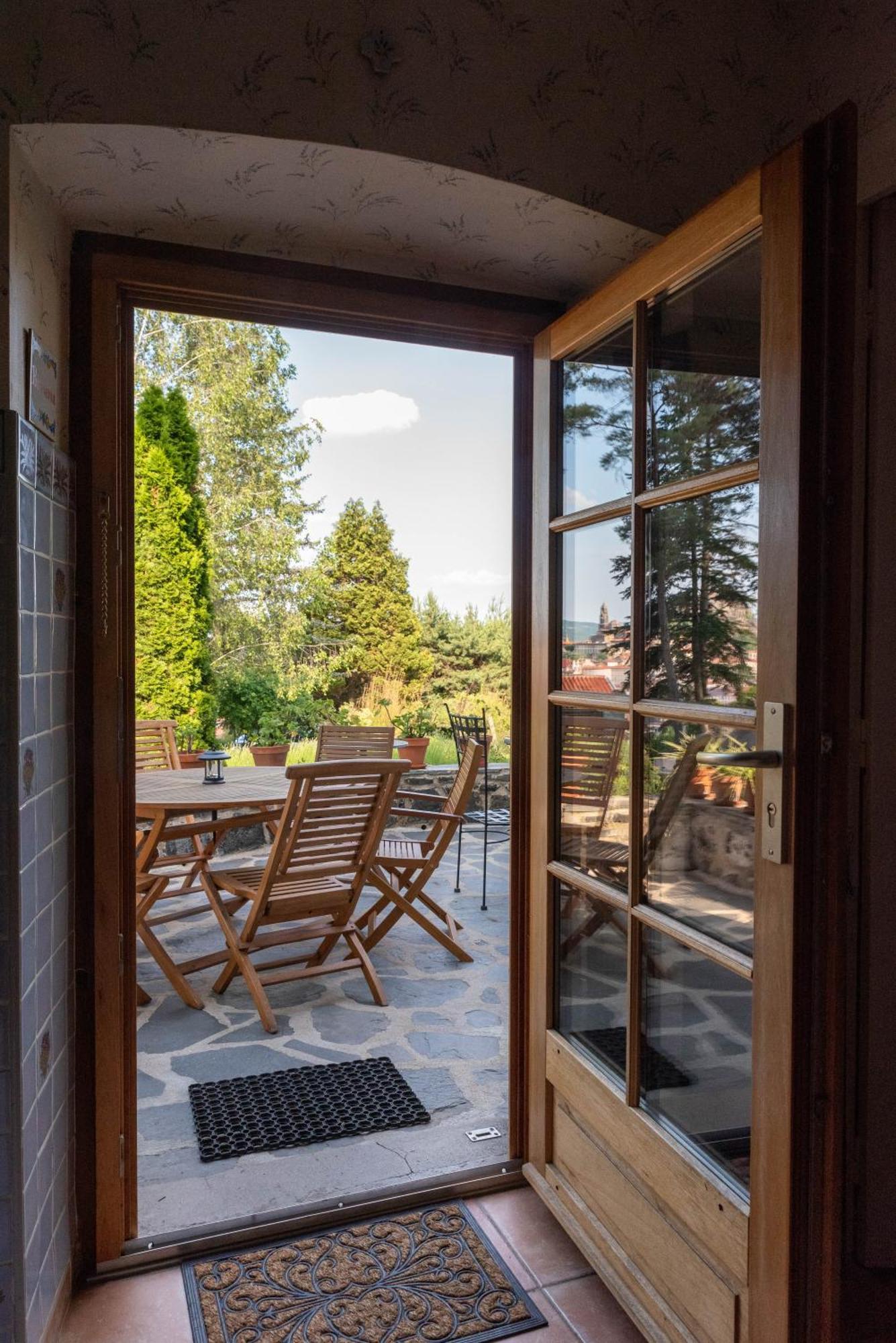 Villa La Maison de Mireille à Le Puy-en-Velay Extérieur photo